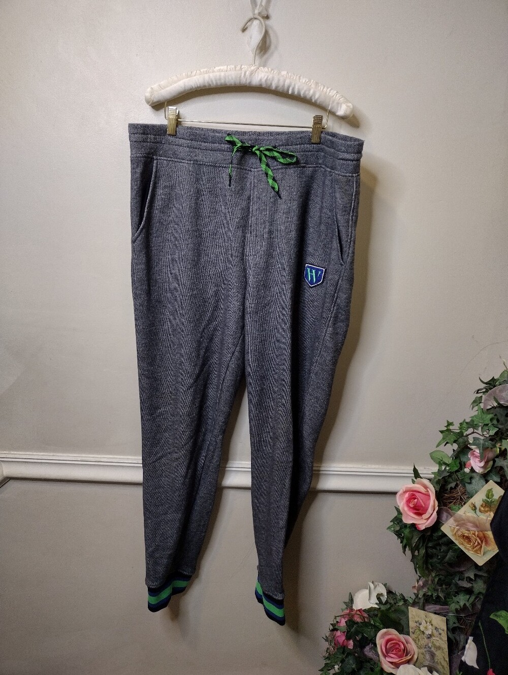 Houston White Men's Black & White Marled Sweatpants With Green/Blue Trim